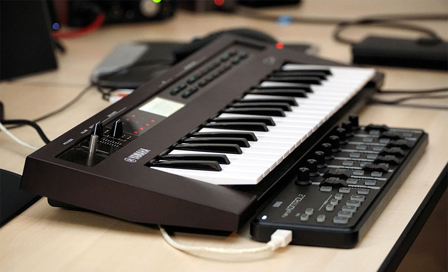 Yamaha Reface DX سینتی سایزر و وکودر