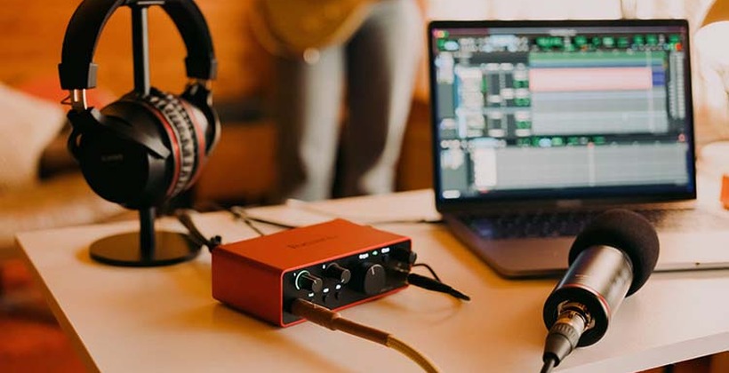 Focusrite Scarlett Solo نسل چهارم در مقابل نسل سوم: آیا ارزش ارتقاء دارد؟