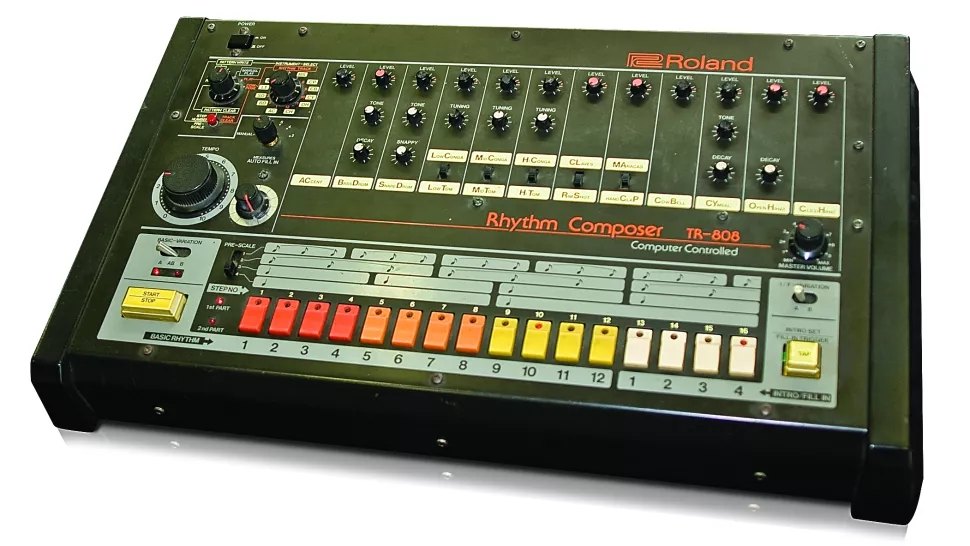 درام ماشین کلاسیک Roland TR-808 و صدای کیک آنالوگ
