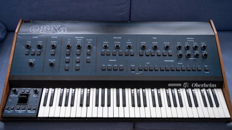 سینتی‌سایزر کلاسیک Oberheim OB-Xa