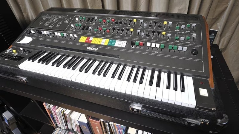 سینتی‌سایزر آنالوگ Yamaha CS-80