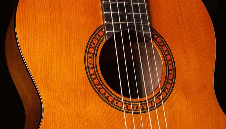 گیتار کلاسیک Yamaha CS40